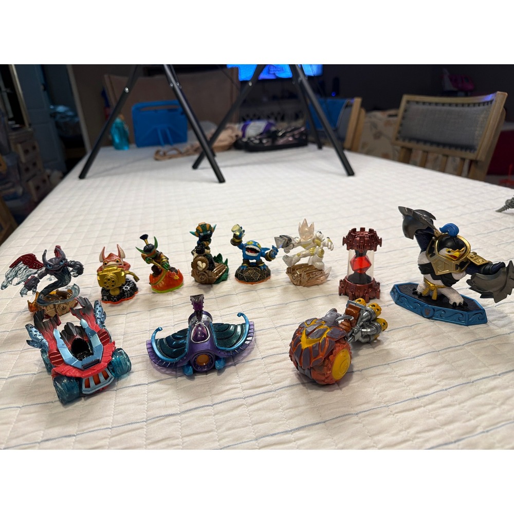 Skylanders 11 Figures Vehicles Kaos Trap Knight Light Echo Stink Bomb Sea Shadow